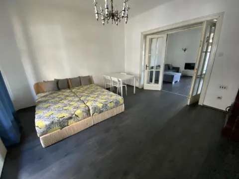Izdavanje, četvorosoban stan, 120m², Savski Venac, Beograd - image 7