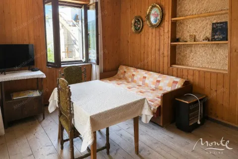 Sale, office space, 168m², Žabljak, Crna Gora - image 1