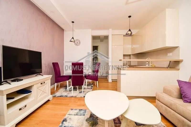 Rent, two bedroom apartment, 65m², Blok 9, Podgorica