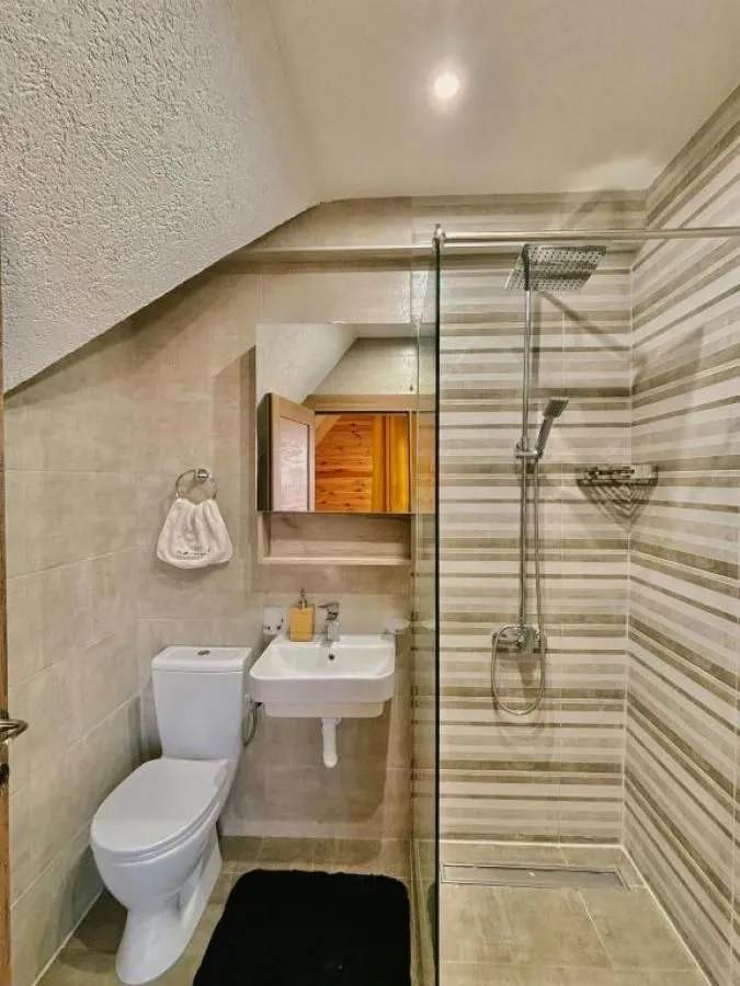 Prodaja, kuća, 274m², Žabljak, Crna Gora