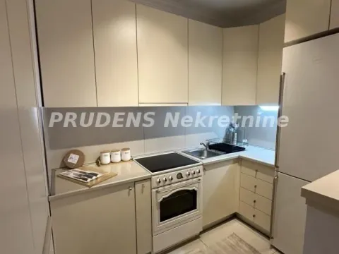Izdavanje, trosoban stan, 67m², Đeram Pijaca, Beograd - image 6