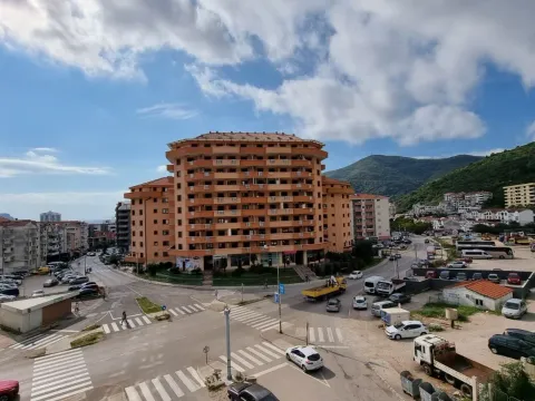 Rent, one bedroom apartment, 49m², Budva, Crna Gora - image 4