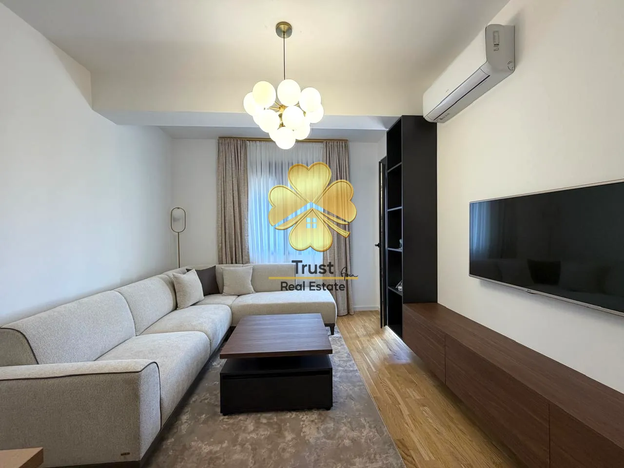 Izdavanje, jednosoban stan, 44m², Stari Aerodrom, Podgorica