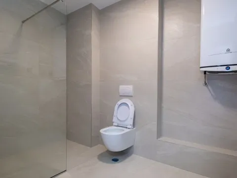 Izdavanje, trosoban stan, 163m², Preko Morače, Podgorica - image 13