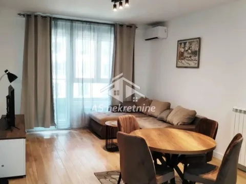 Stan in Novi Beograd Blok 65