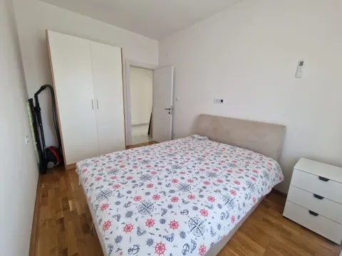 Prodaja, dvosoban stan, 70m², City Kvart, Podgorica - image 8