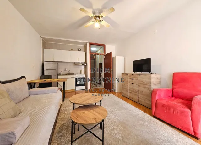 Rent, one bedroom apartment, 37m², Centar, Bar