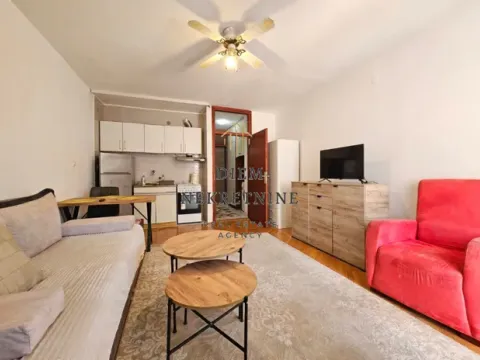 Rent, one bedroom apartment, 37m², Centar, Bar - image 6