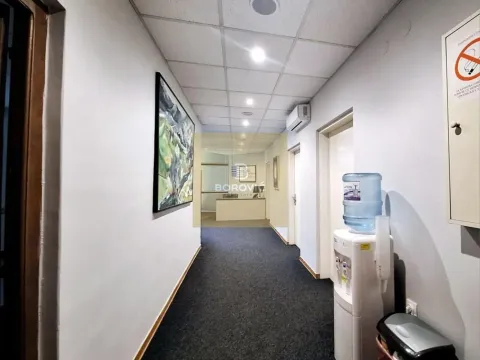 Izdavanje, poslovni prostor, 215m², Banovo Brdo, Beograd - image 14