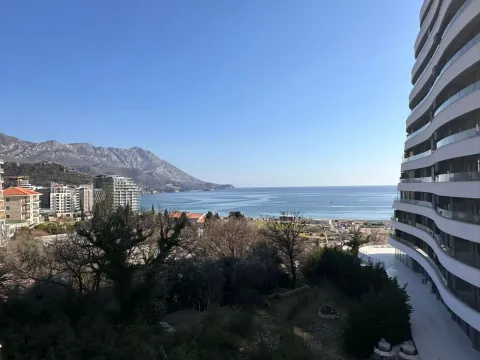 Prodaja, garsonjera, 32m², Bečići, Budva - image 2