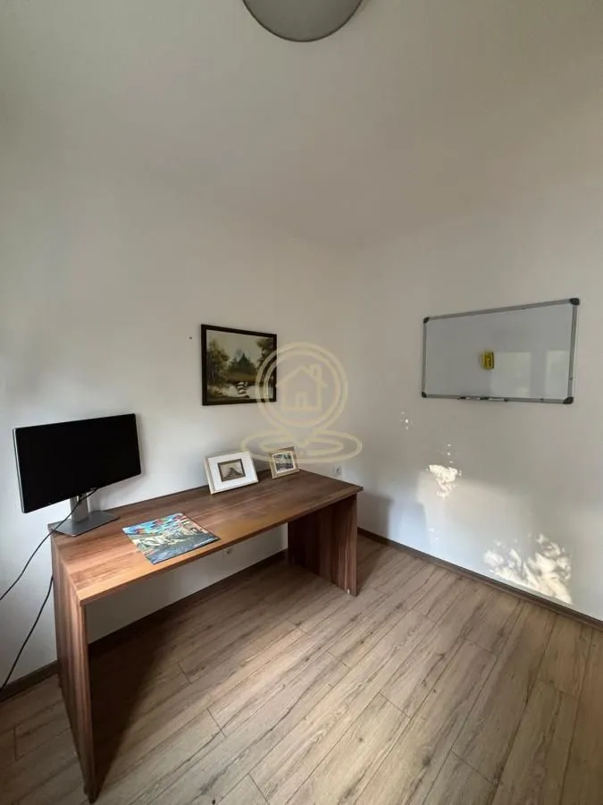 Izdavanje, trosoban stan, 60m², Mirijevo Sve Podlokacije, Beograd