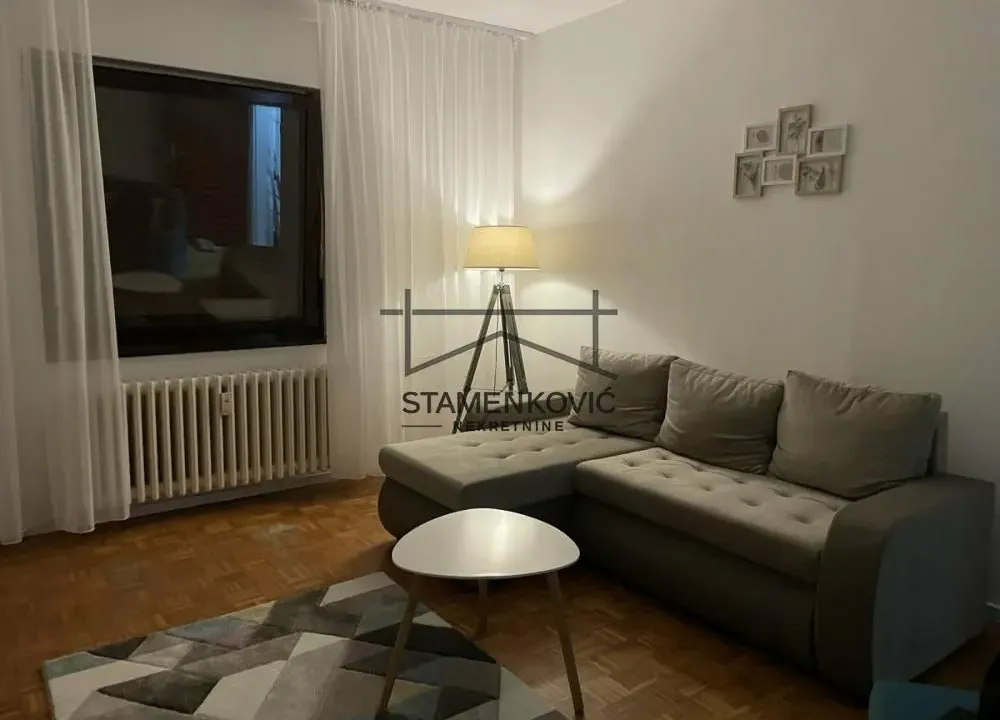 Izdavanje, jednosoban stan, 41m², Petrovaradin, Novi Sad