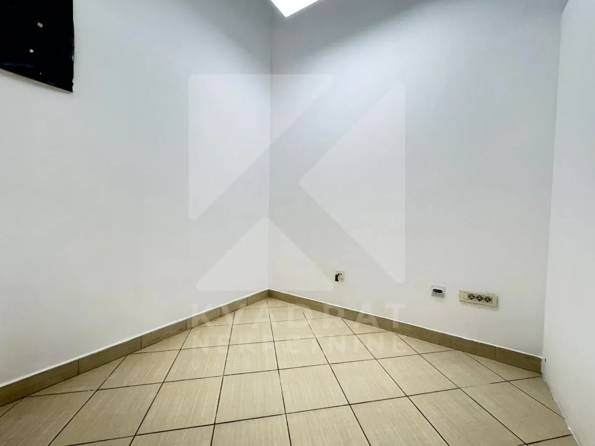 Izdavanje, poslovni prostor, 23m², Stari Aerodrom, Podgorica