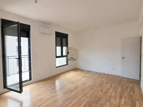 Stan in Tološi