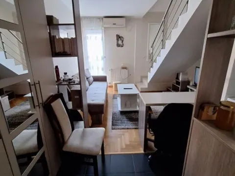 Prodaja, dvosoban stan, 37m², Grbavica, Novi Sad Sve Podlokacije - image 1