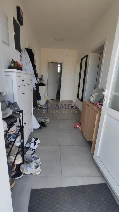 Prodaja, trosoban stan, 87m², Batajnica, Beograd