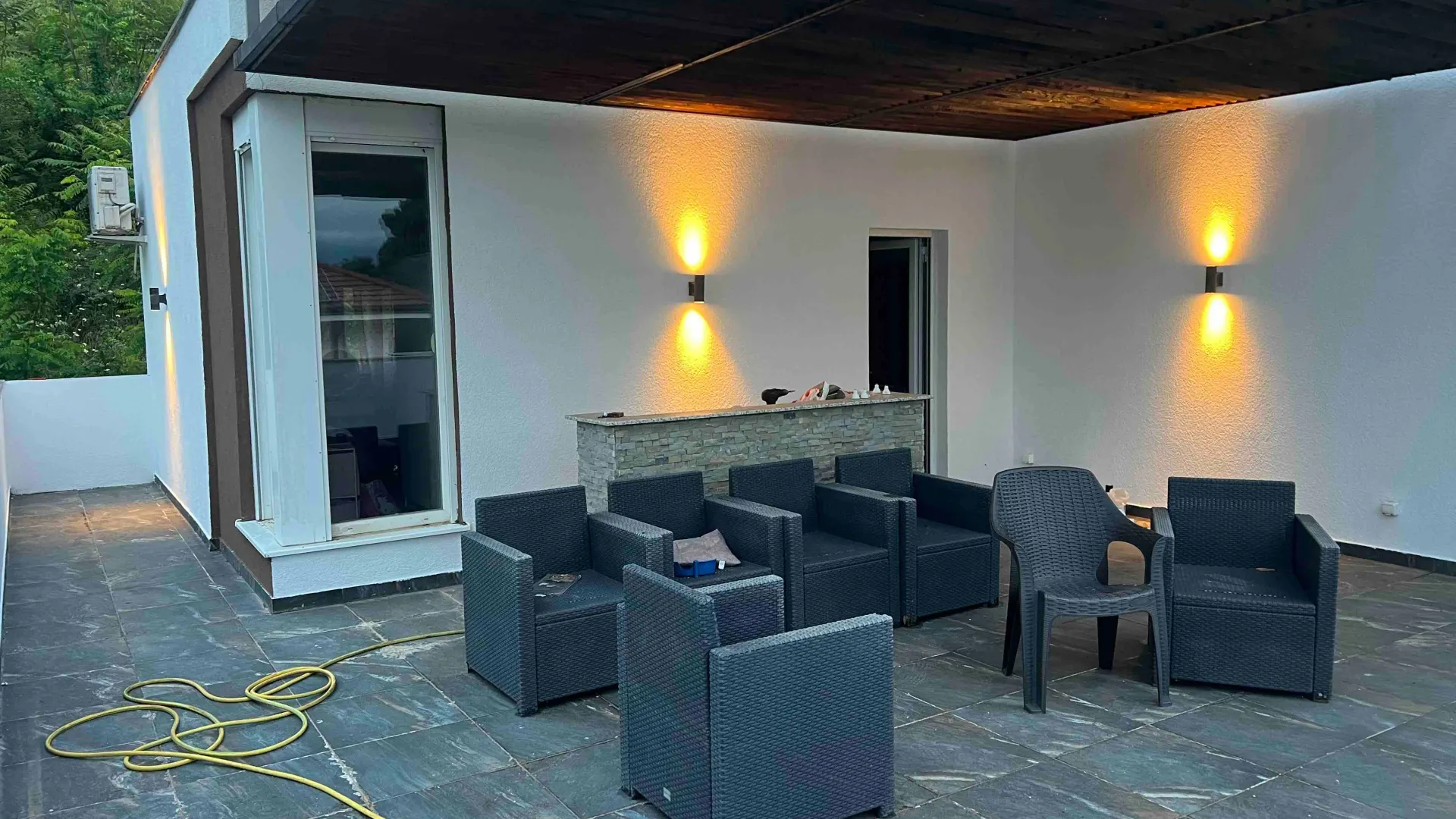 Prodaja, kuća, 260m², Gornja Gorica, Podgorica