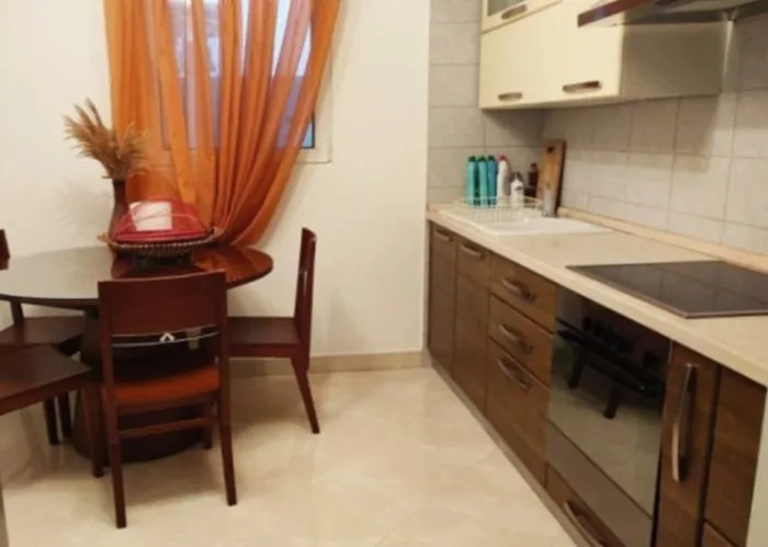 Sale, house, 310m², Utjeha, Bar