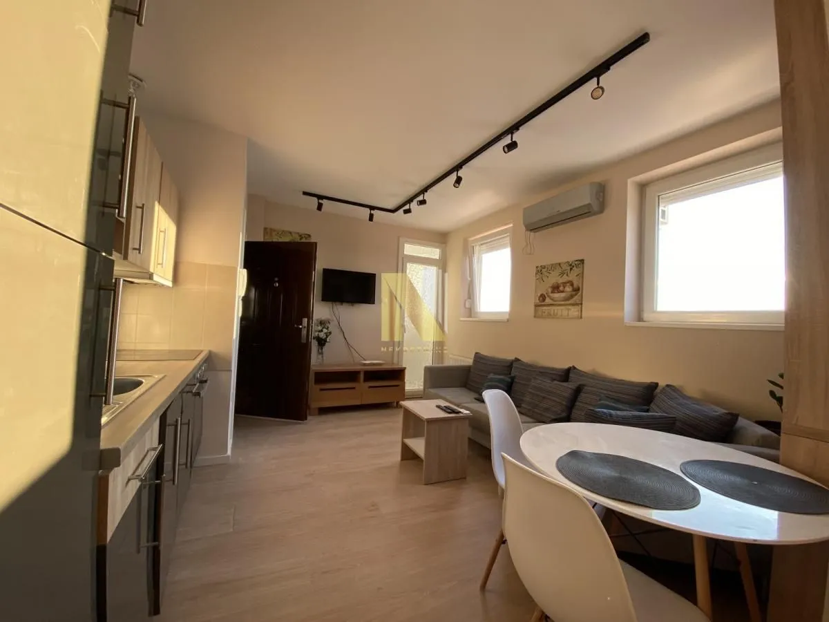 Prodaja, jednosoban stan, 31m², Bulevar Evrope, Novi Sad Sve Podlokacije