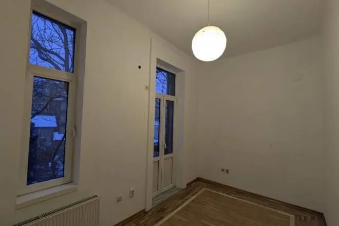 Rent, four bedroom apartment, 80m², Stari Grad, Beograd