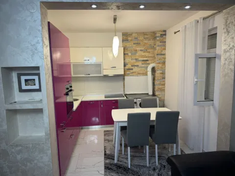 Izdavanje, dvosoban stan, 80m², Stari Aerodrom, Podgorica - image 7