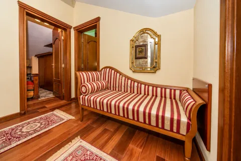 Prodaja, kuća, 169m², Centar, Cetinje - image 10