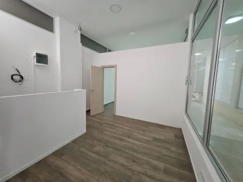 Prodaja, poslovni prostor, 31m², Budva, Crna Gora - image 4