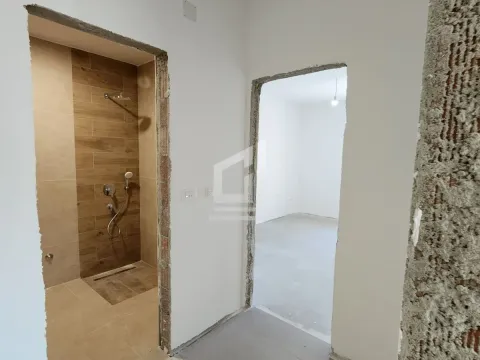 Prodaja, četvorosoban stan, 164m², Gorica C, Podgorica - image 16