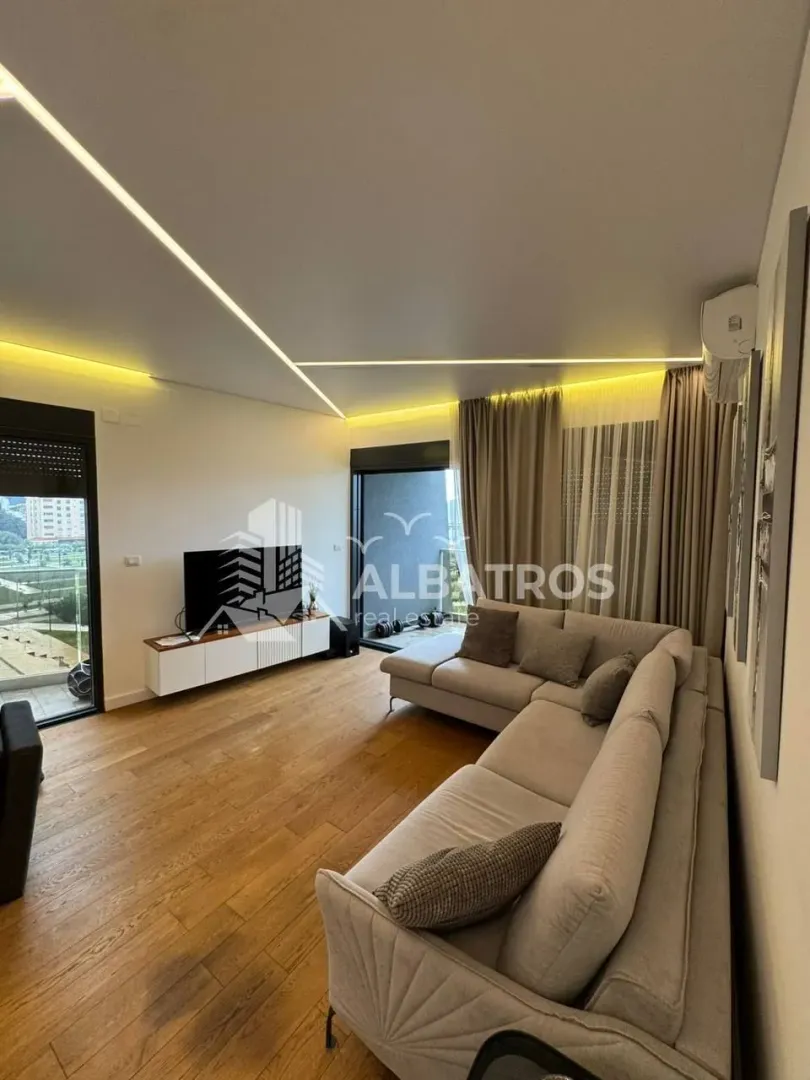 Sale, one bedroom apartment, 74m², Centar, Bar