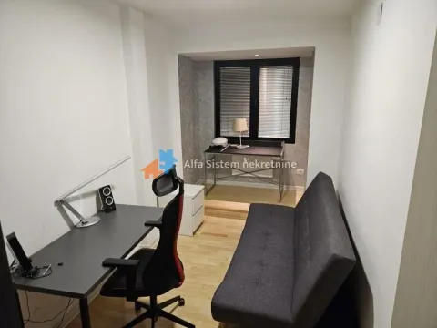 Izdavanje, trosoban stan, 70m², Stari Grad, Beograd - image 10