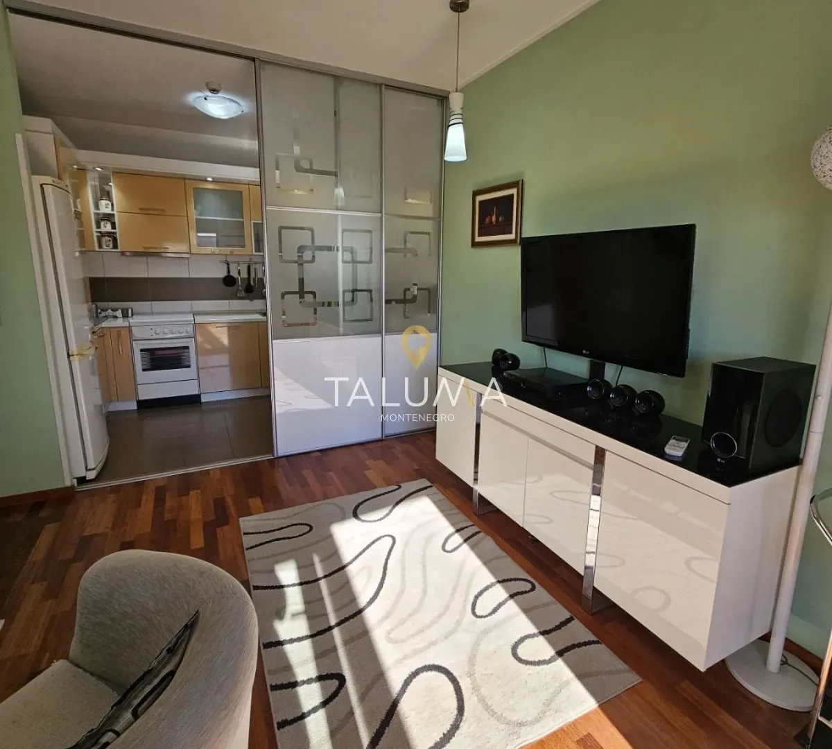 Rent, two bedroom apartment, 75m², City Kvart, Podgorica