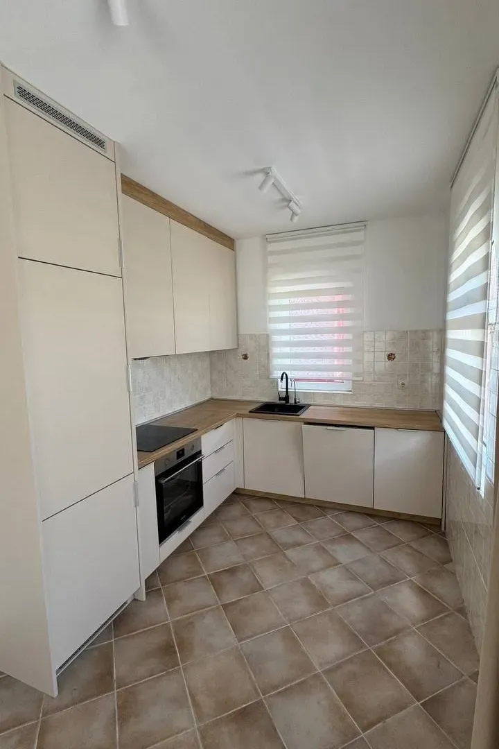 Sale, two bedroom apartment, 54m², Lastva Grbaljska, Kotor