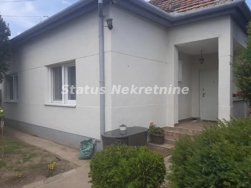 Prodaja, kuća, 157m², Salajka, Novi Sad Sve Podlokacije