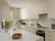 Sale, three bedroom apartment, 312m², Porto Montenegro, Tivat - image 2