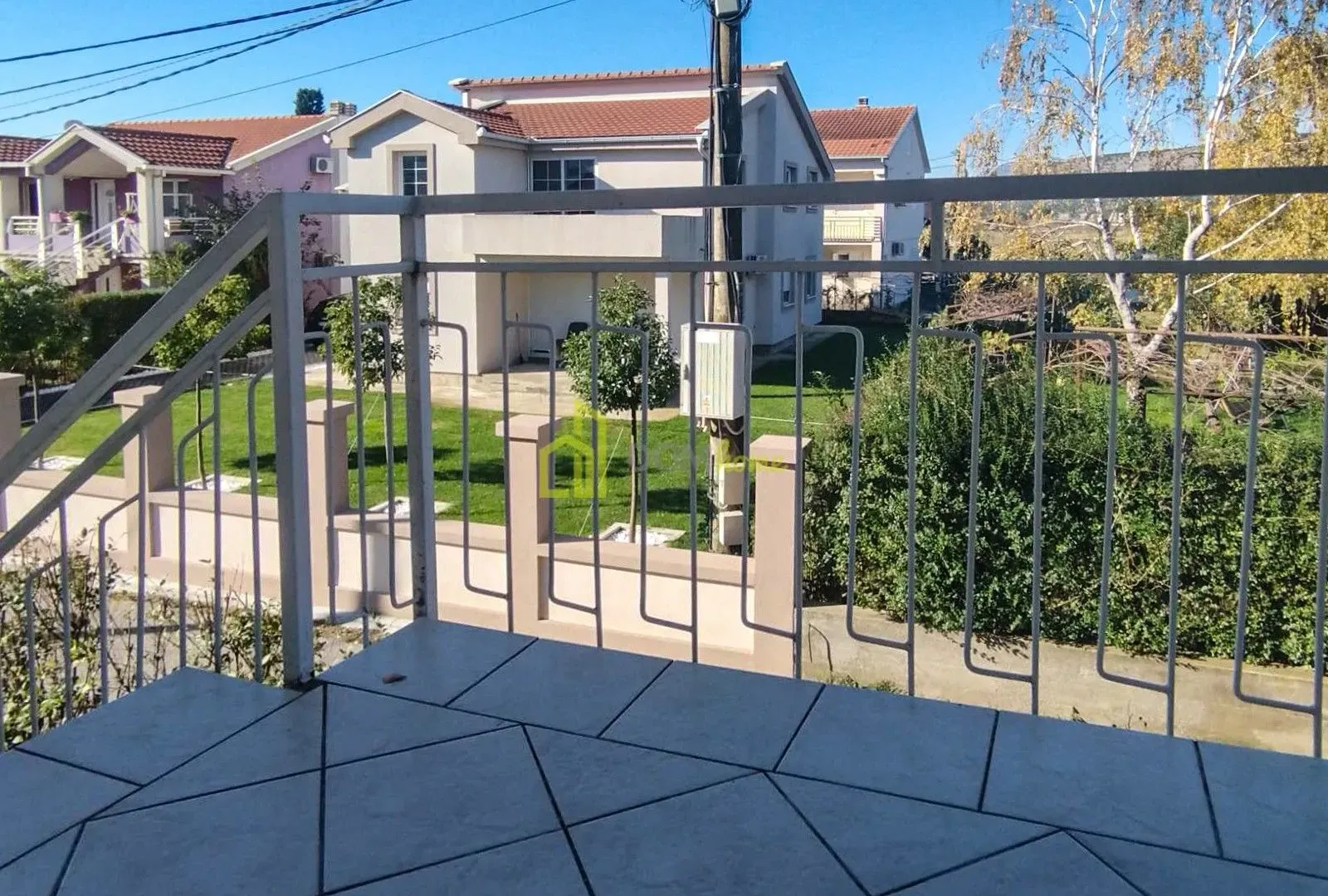 Sale, house, 220m², Tološka šuma, Podgorica