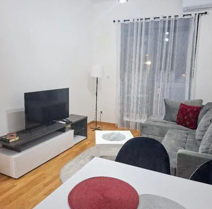Izdavanje, jednosoban stan, 37m², Zabjelo, Podgorica