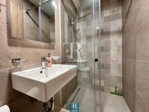 Izdavanje, dvosoban stan, 70m², Master Kvart, Podgorica - image 9