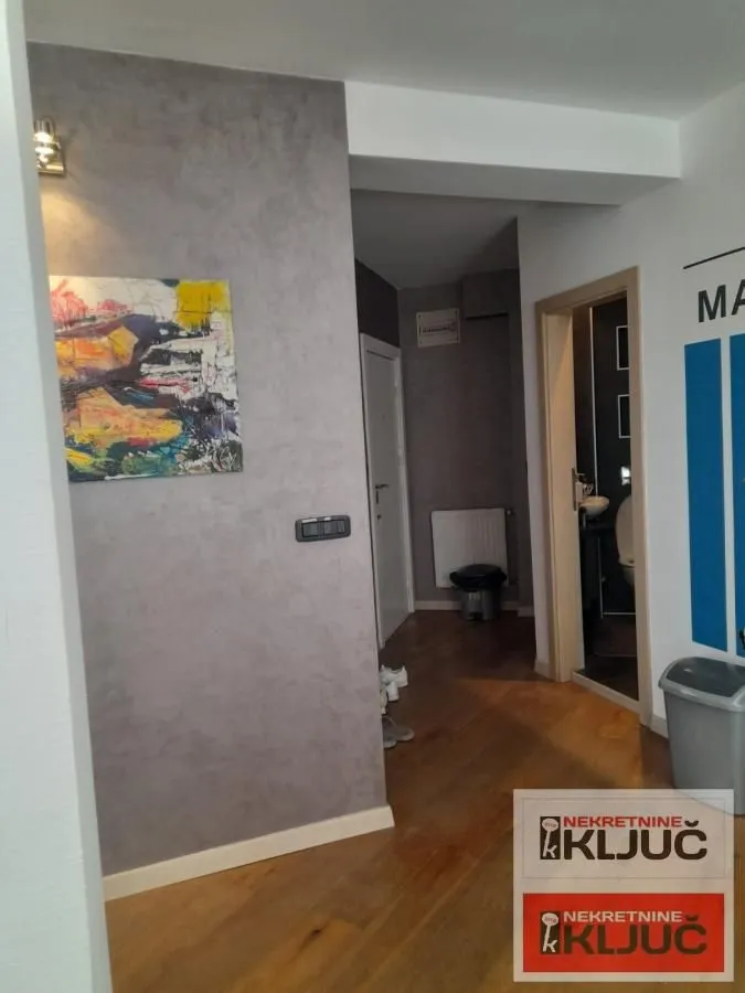 Prodaja, trosoban stan, 80m², Kej, Novi Sad Sve Podlokacije