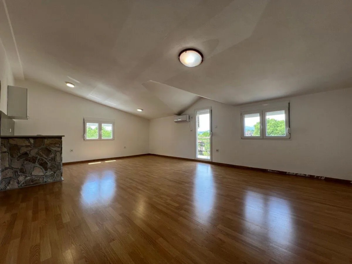 Rent, one bedroom apartment, 60m², Tološi, Podgorica