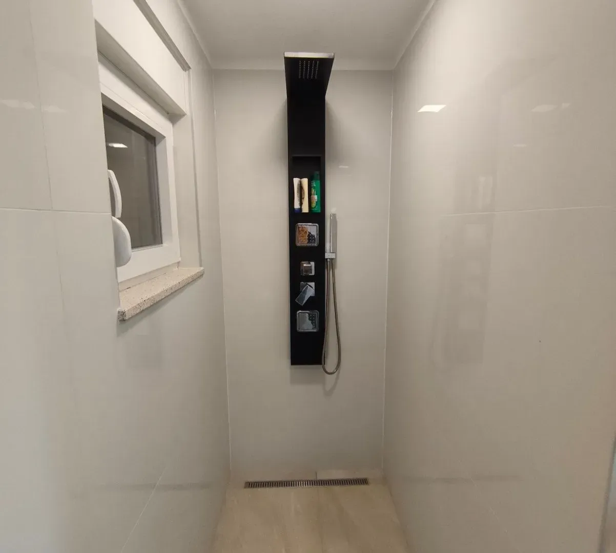 Prodaja, kuća, 292m², Tršić, Loznica