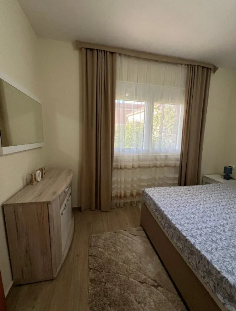 Izdavanje, jednosoban stan, 45m², Ilino, Bar