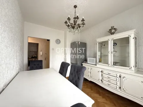 Izdavanje, trosoban stan, 75m², Savski Venac, Beograd - image 7