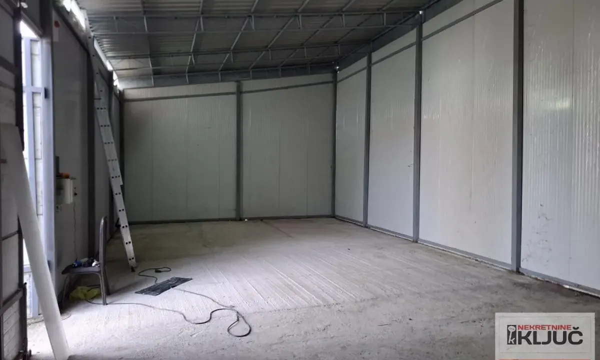 Izdavanje, poslovni prostor, 96m², Klisa, Novi Sad Sve Podlokacije