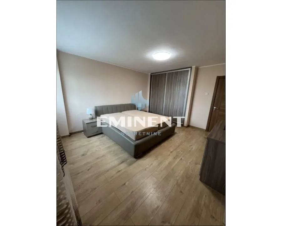 Izdavanje, četvorosoban stan, 75m², Novi Beograd Blok 38, Novi Beograd Sve Podlokacije