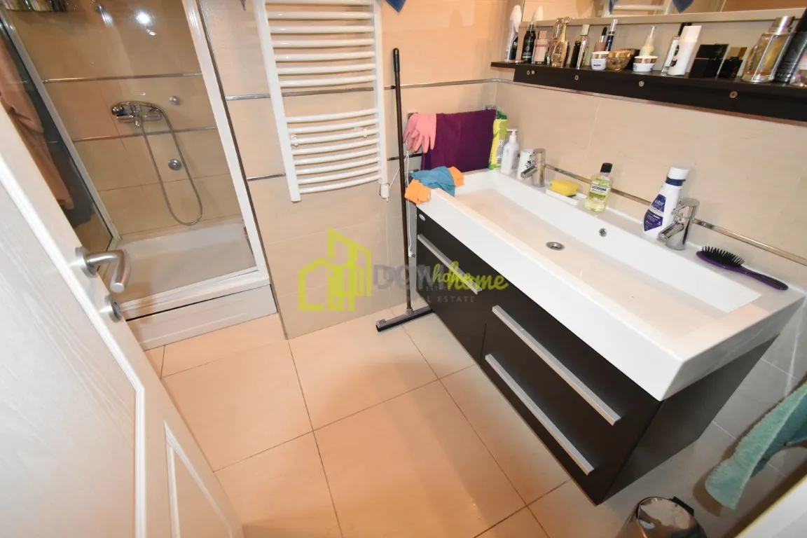 Prodaja, kuća, 212m², Donji Kokoti, Podgorica