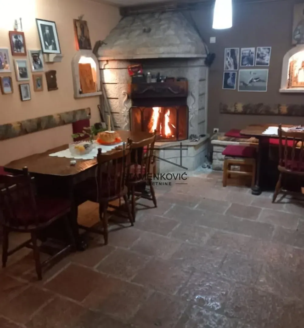 Prodaja, kuća, 302m², Herceg Novi, Crna Gora