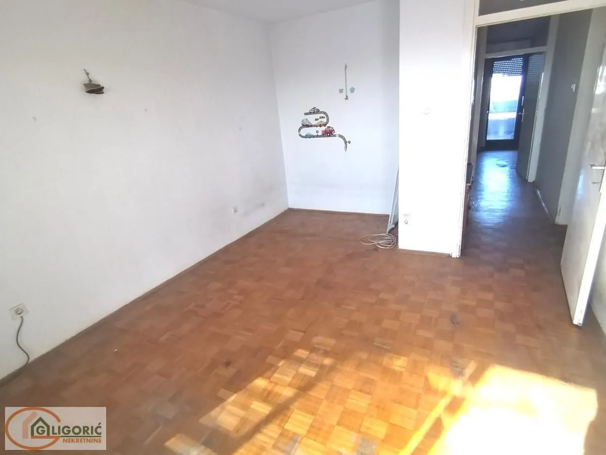 Sale, four bedroom apartment, 110m², Voždovačka Crkva, Voždovac Sve Podlokacije