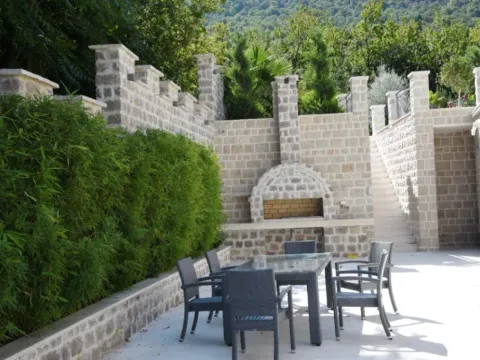 Sale, house, 350m², Stoliv, Kotor - image 12