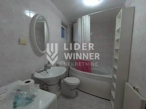 Sale, three bedroom apartment, 85m², Kalenić Pijaca, Vračar Sve Podlokacije - image 5