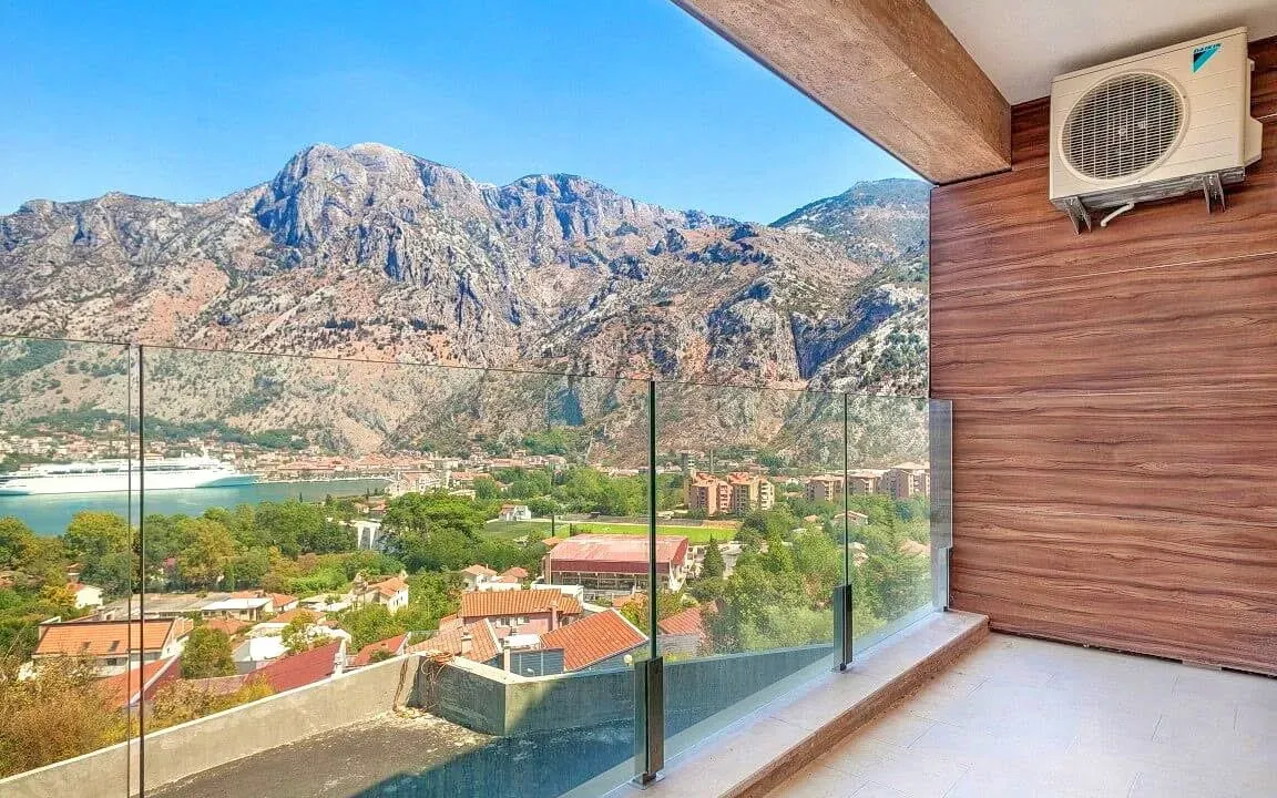 Sale, apartment, 150m², Kotor, Crna Gora